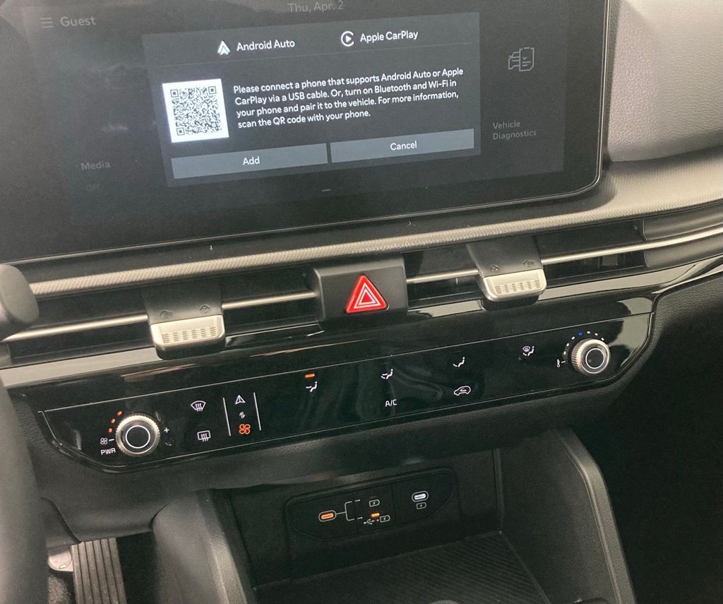 View vehicle photo 2