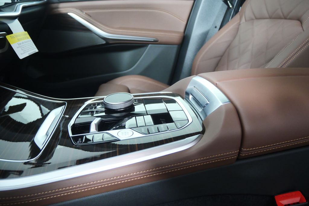 Thumbnail: 2026 BMW X5 - 20