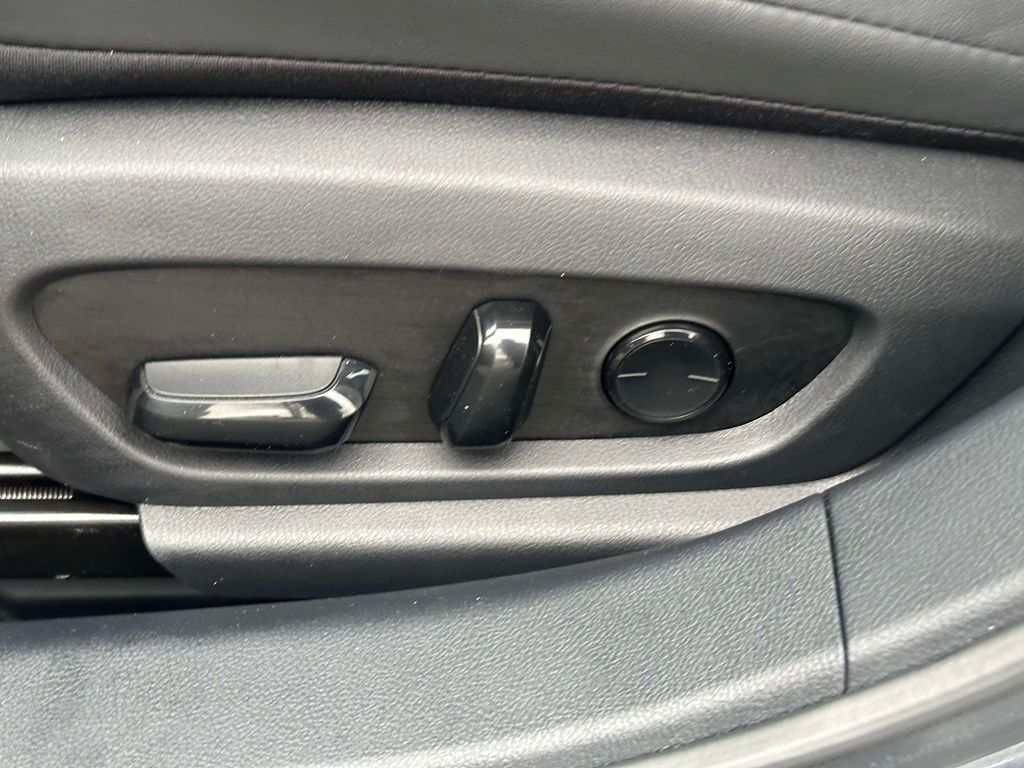 used 2021 Lexus ES car, priced at $34,495