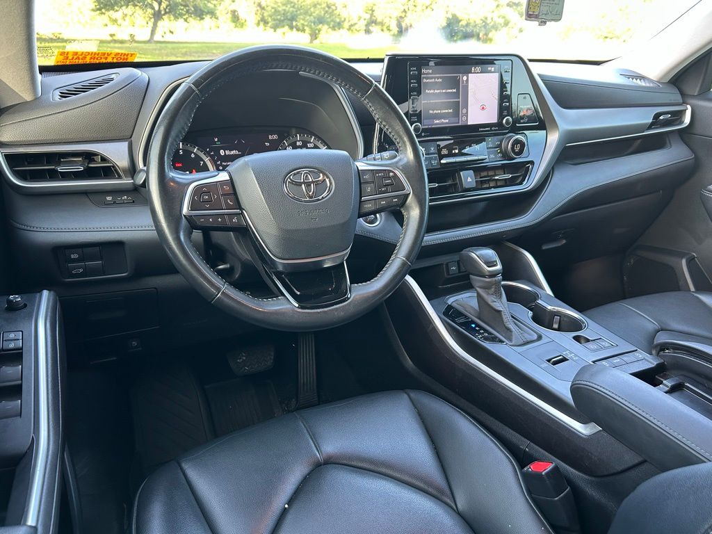 Thumbnail: 2020 Toyota Highlander - 12