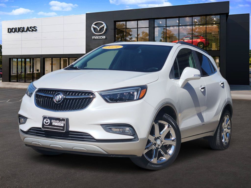 White Frost Tricoat 2019 Buick Encore SUV / Crossover Front-Wheel Drive 6-Speed Automatic Overdrive