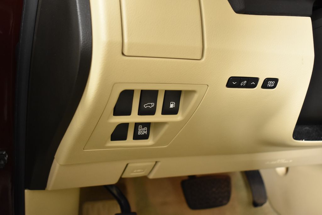 Thumbnail: 2013 Lexus RX - 29