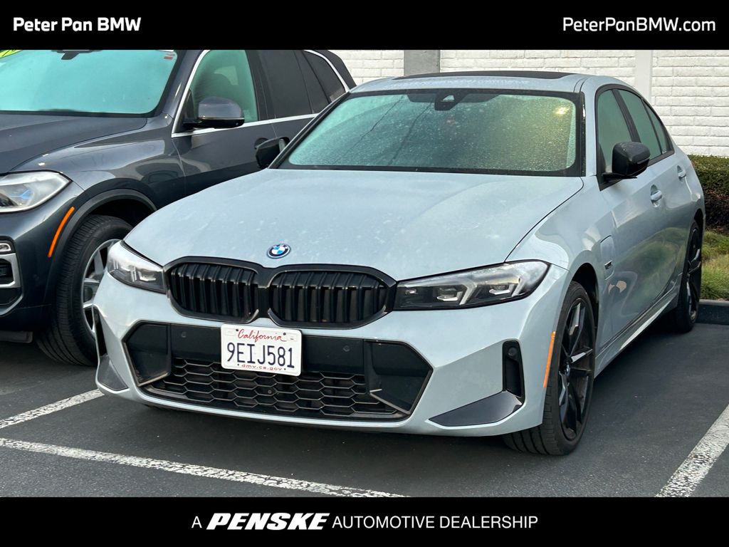 Thumbnail: 2023 BMW 3 Series - 1