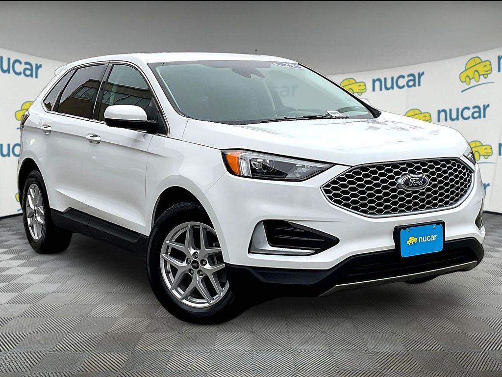2023 Ford Edge — photo 1
