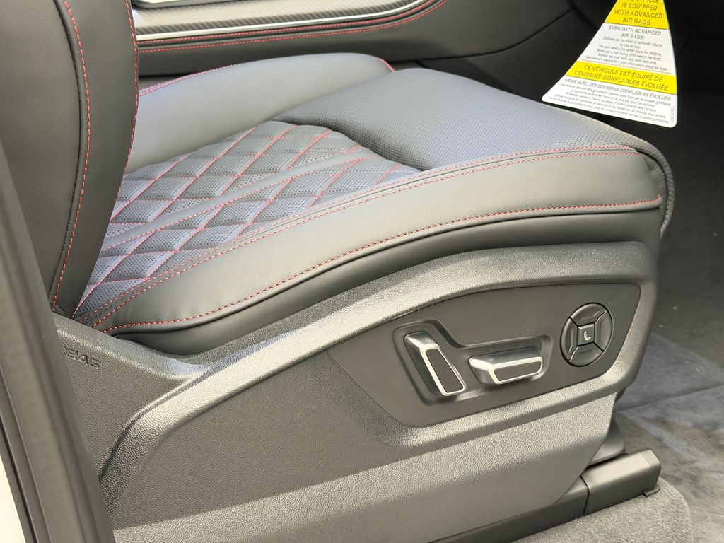 Thumbnail: 2026 Audi Q7 - 11