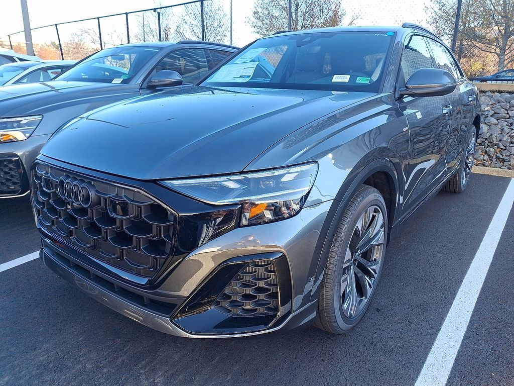 Thumbnail: 2026 Audi Q8 - 1