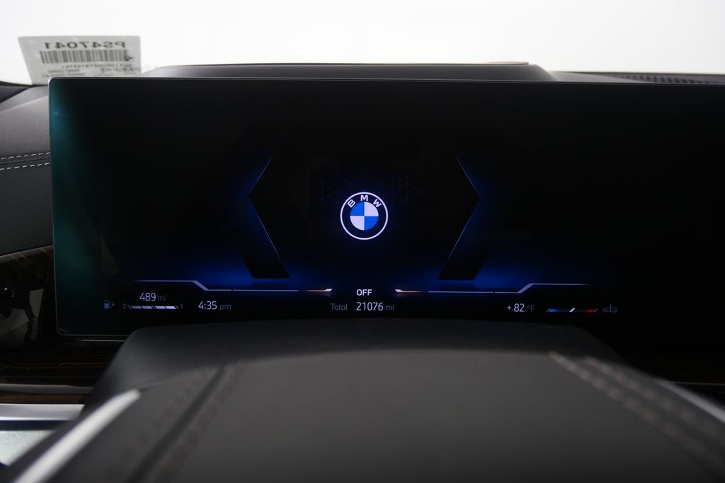 Thumbnail: 2026 BMW X5 - 21