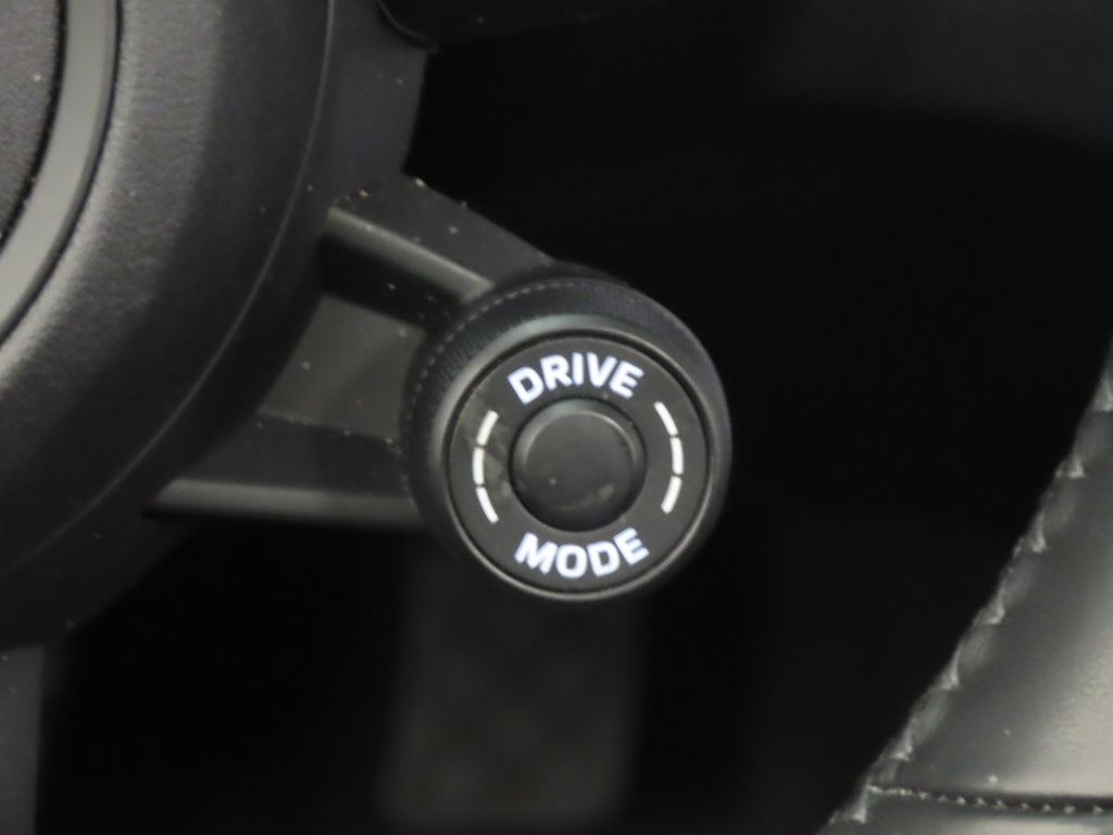 Thumbnail: 2024 Porsche Macan - 22