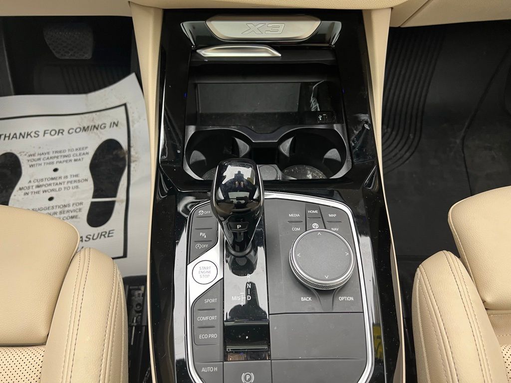 Thumbnail: 2022 BMW X3 - 12