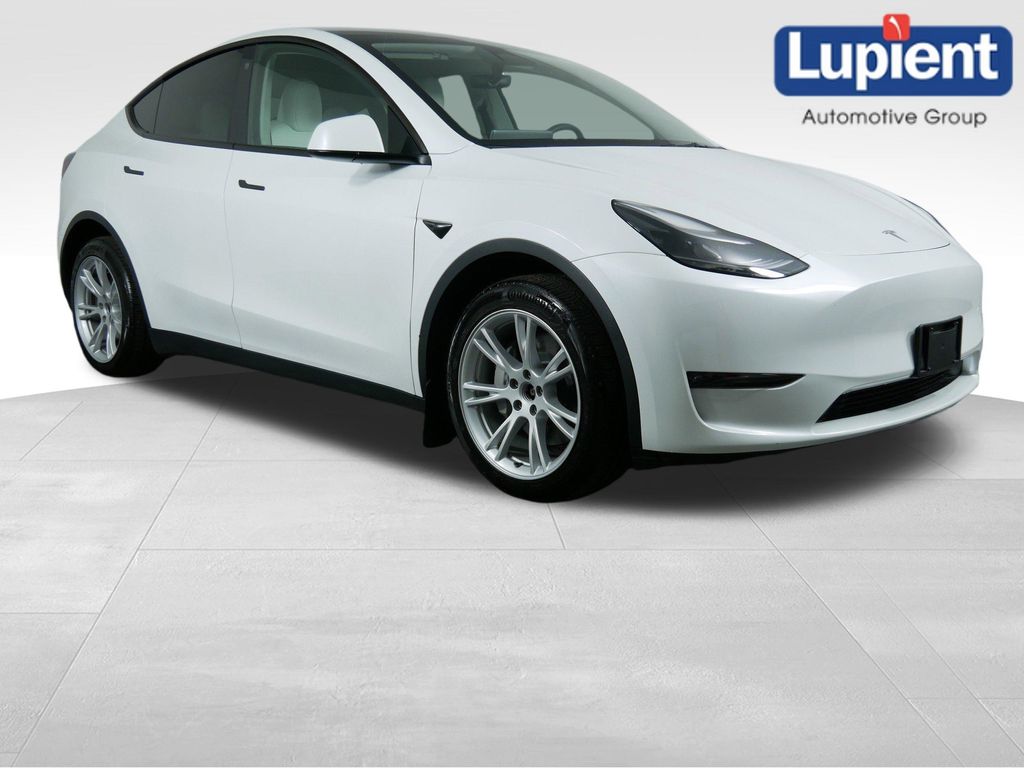 Pearl White Multi-Coat 2023 Tesla Model Y Long Range AWD SUV / Crossover All-Wheel Drive 1-Speed Automatic