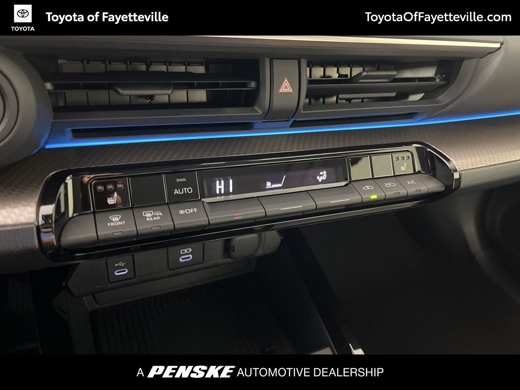 Thumbnail: 2024 Toyota Prius - 31