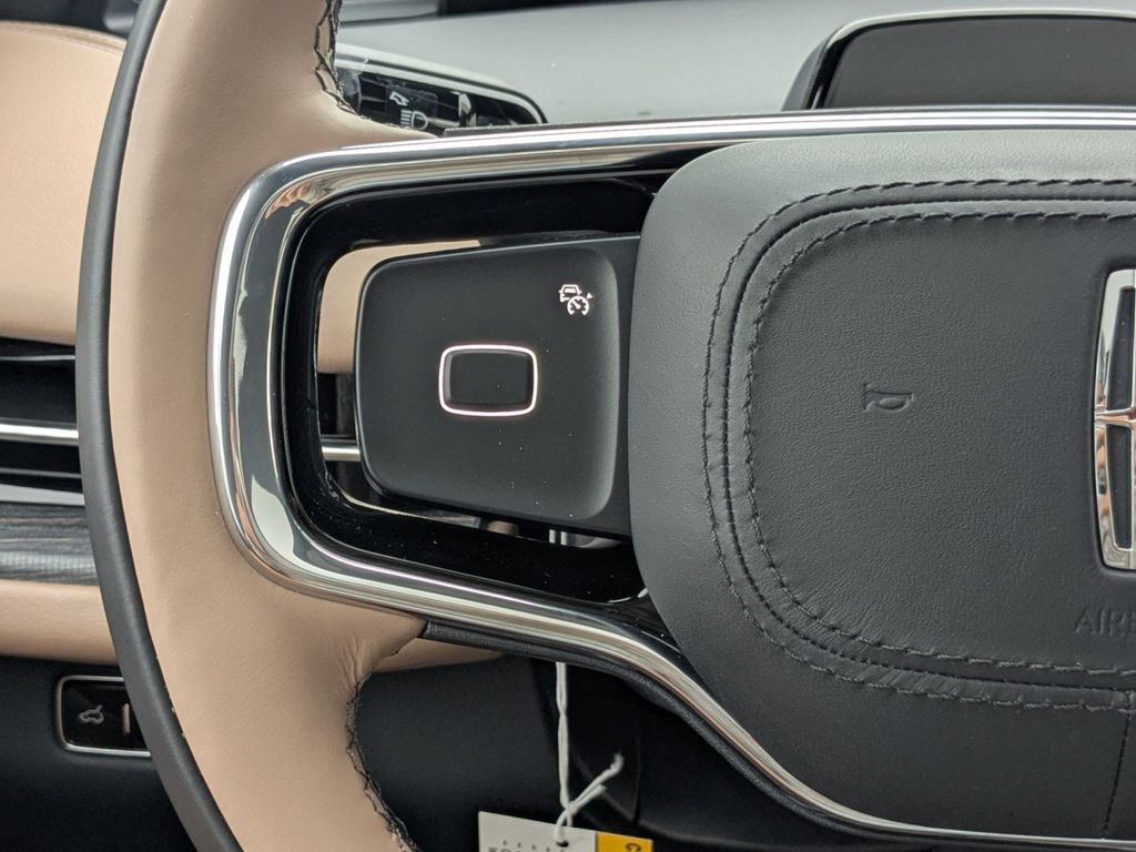 2025 Lincoln Navigator Black Label L