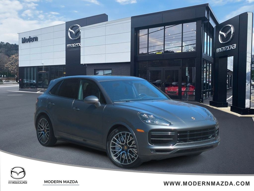 Quartzite Metallic 2019 Porsche Cayenne Turbo AWD SUV / Crossover All-Wheel Drive 8-Speed Automatic