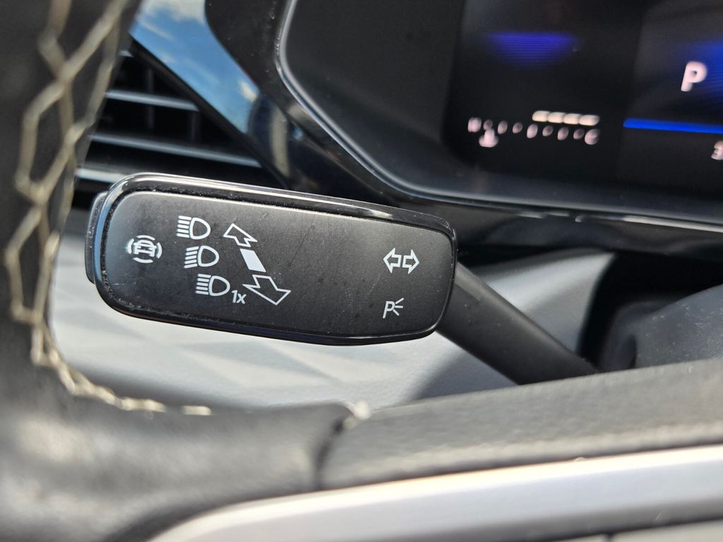 2024 Volkswagen Taos - $17,977