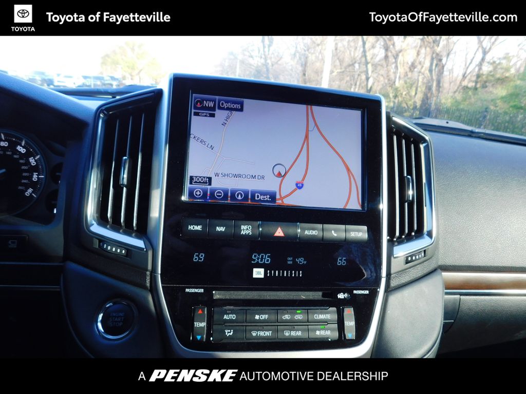 Thumbnail: 2019 Toyota Land Cruiser - 10