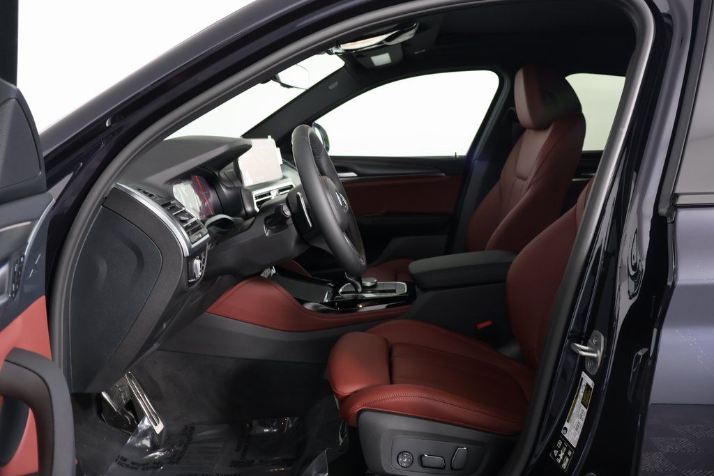 Thumbnail: 2025 BMW X4 - 5