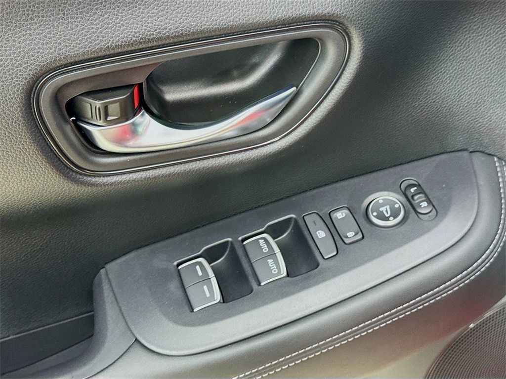 Used Car 2025 Honda Hr-v  Ex-l For Sale Under $30,000 In Austin, Texas