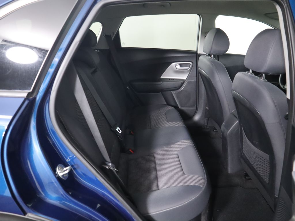 Thumbnail: 2019 Kia Niro - 22