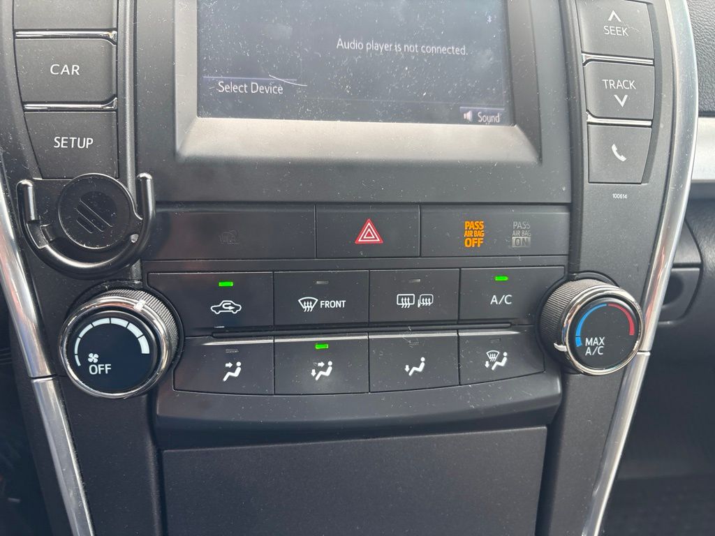 Used 2016 Black Toyota SE image 24