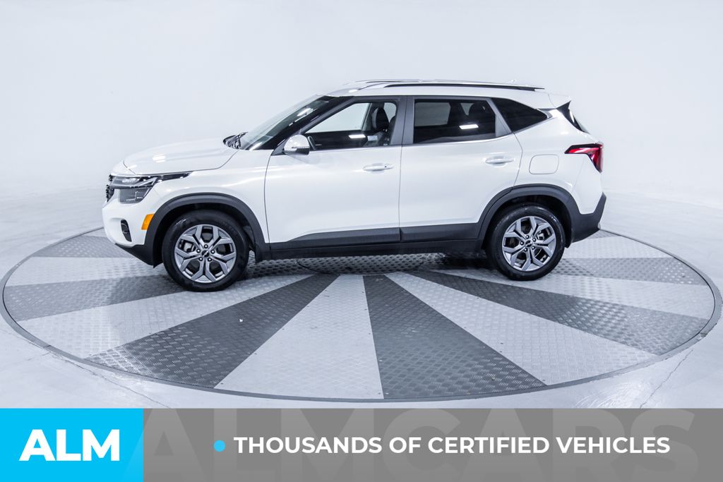 2024 Kia Seltos S photo 4