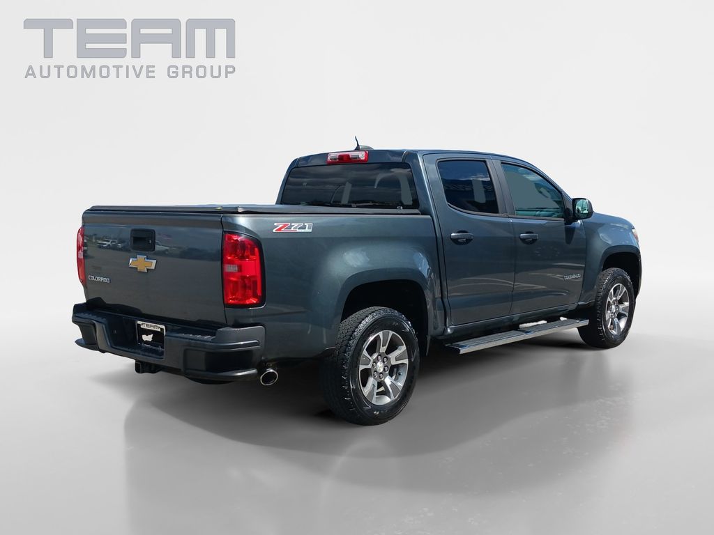 View vehicle photo 7