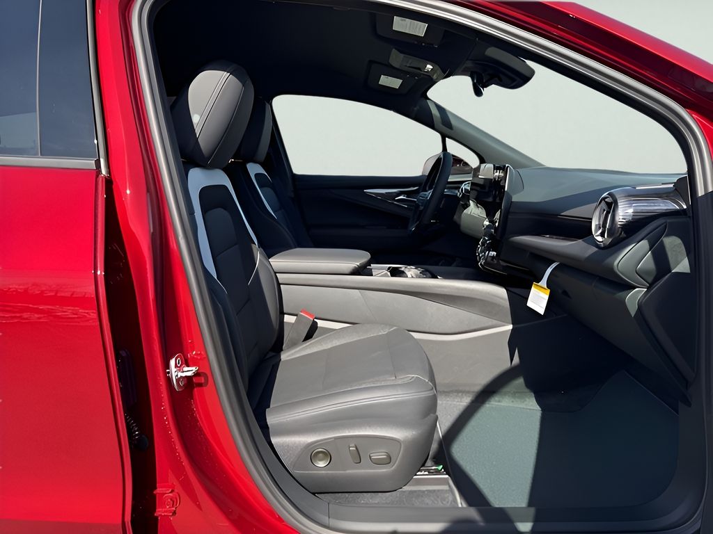 2025 Chevrolet Blazer EV LT - Photo 10