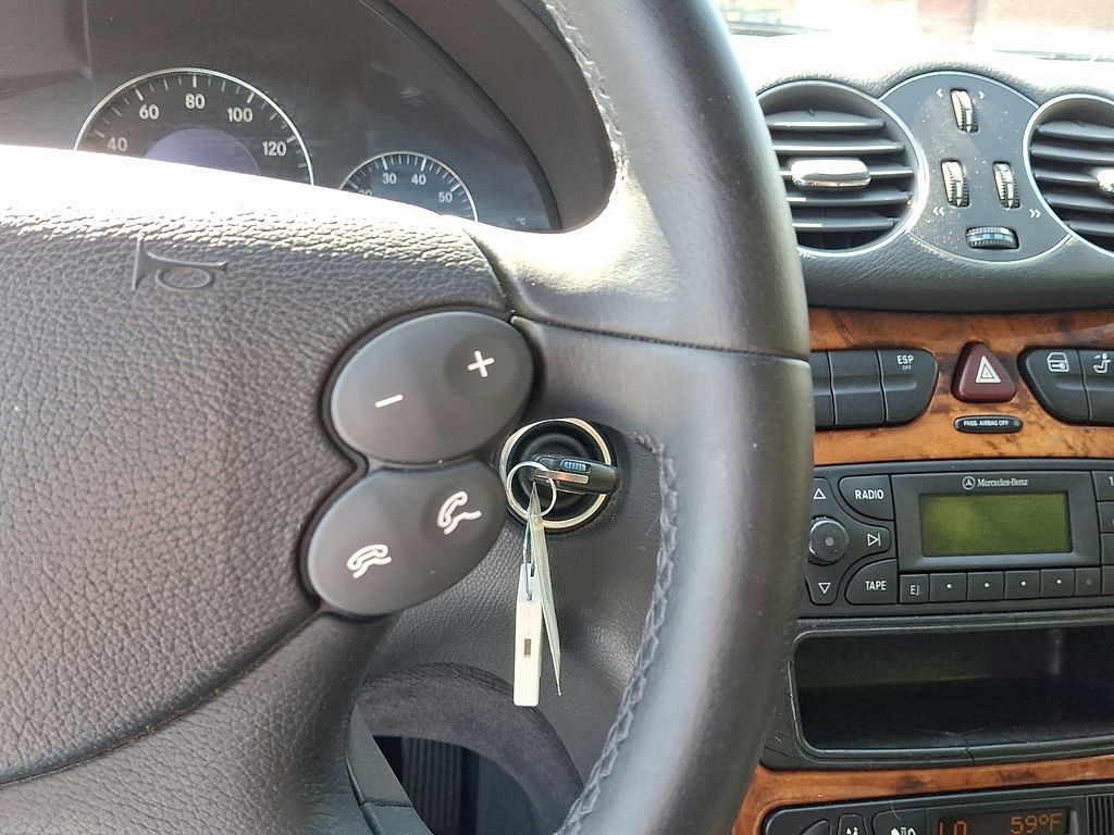 Thumbnail: 2004 Mercedes-Benz CLK - 19
