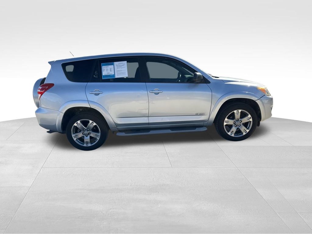 2012 Toyota RAV4 Sport 11