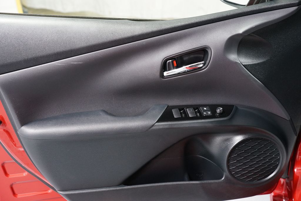 Thumbnail: 2021 Toyota Prius - 27