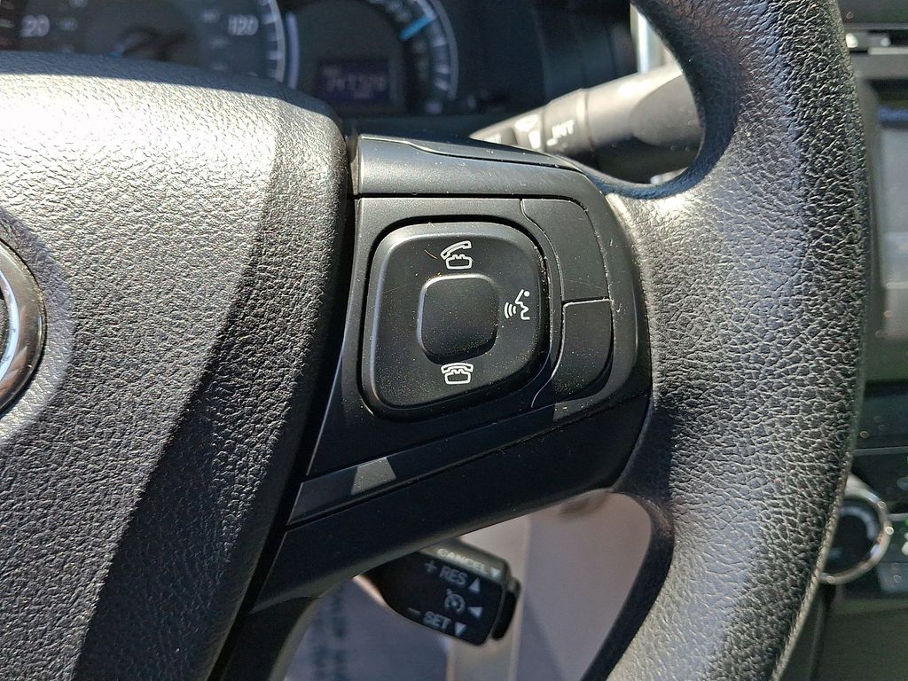 Thumbnail: 2015 Toyota Camry - 23