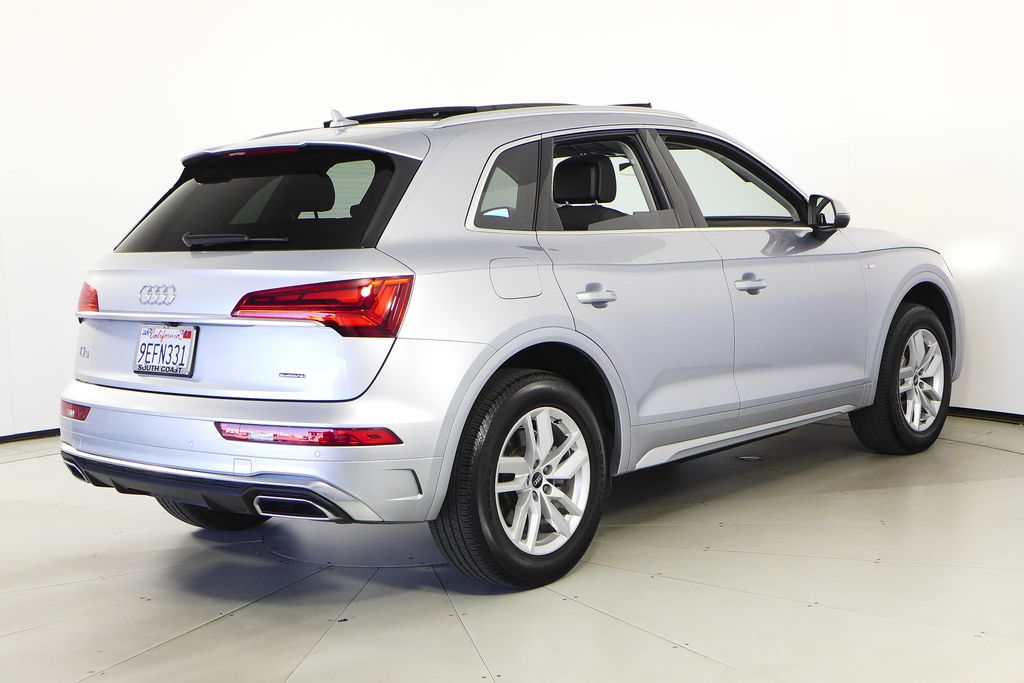 Thumbnail: 2023 Audi Q5 - 7