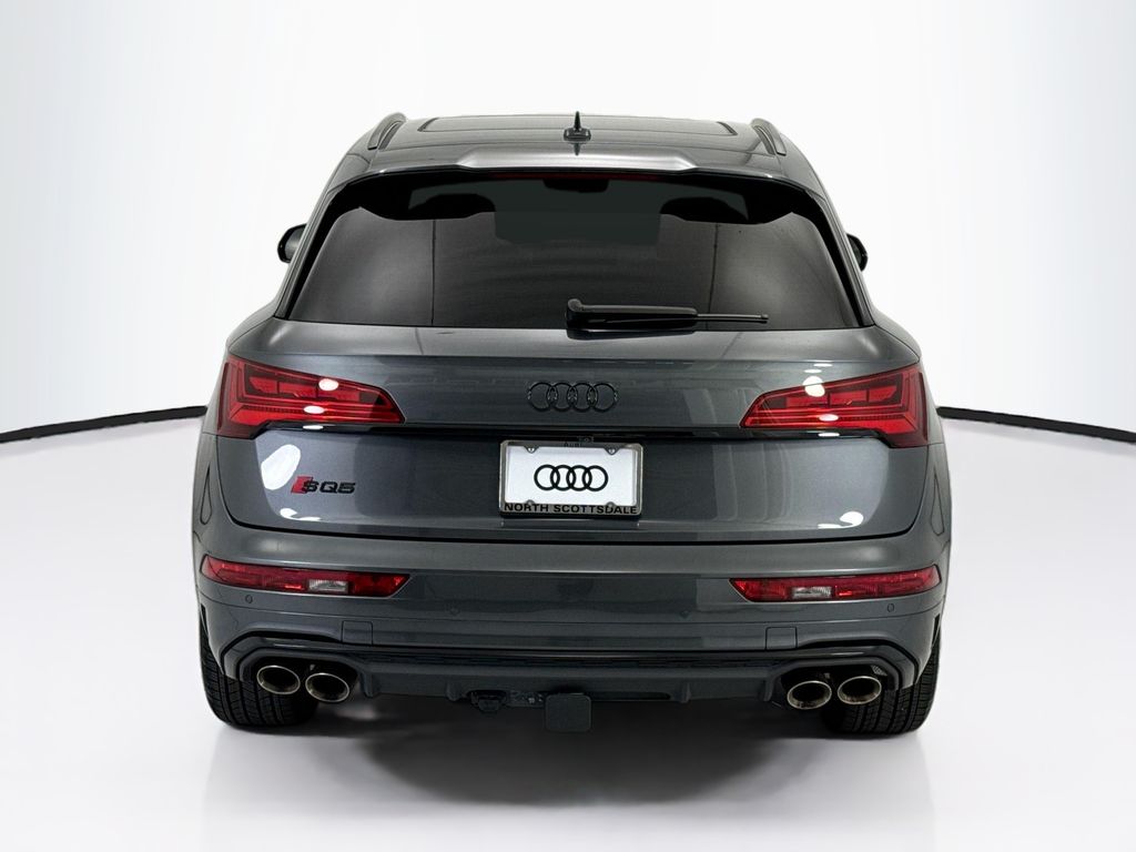 Thumbnail: 2023 Audi SQ5 - 6