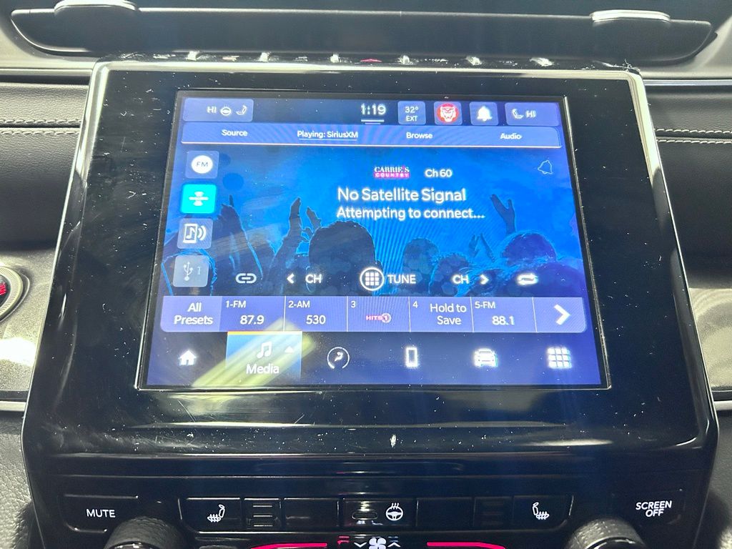 used 2023 Jeep Grand Cherokee car, priced at $32,990