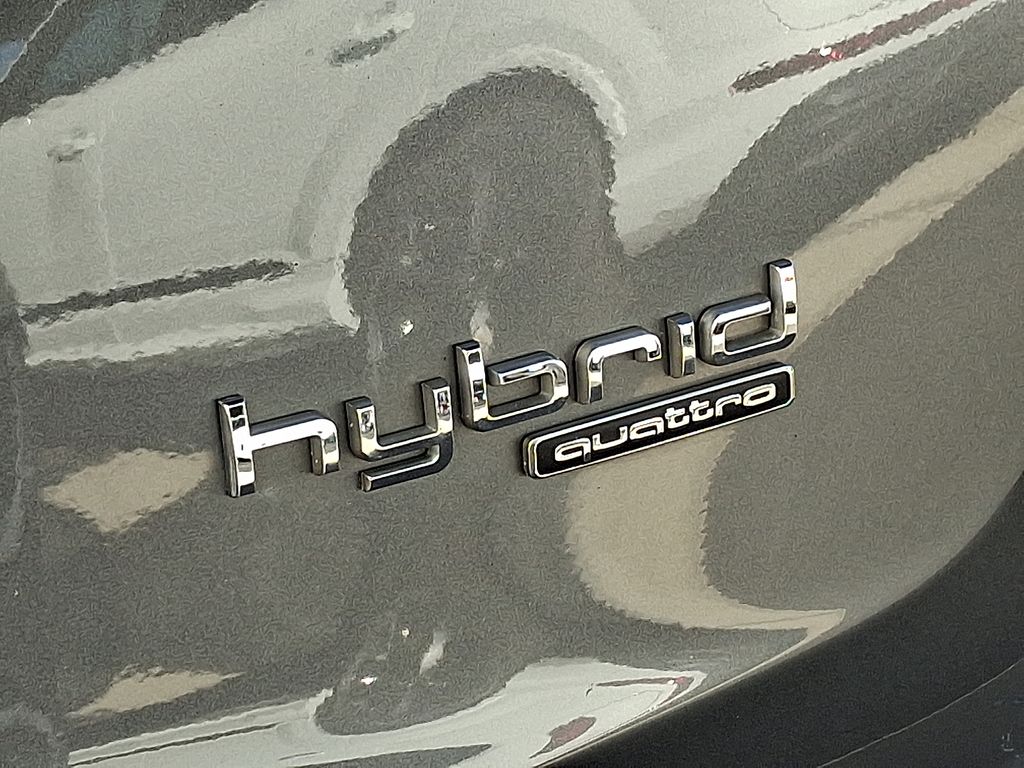 Thumbnail: 2013 Audi Q5 - 31