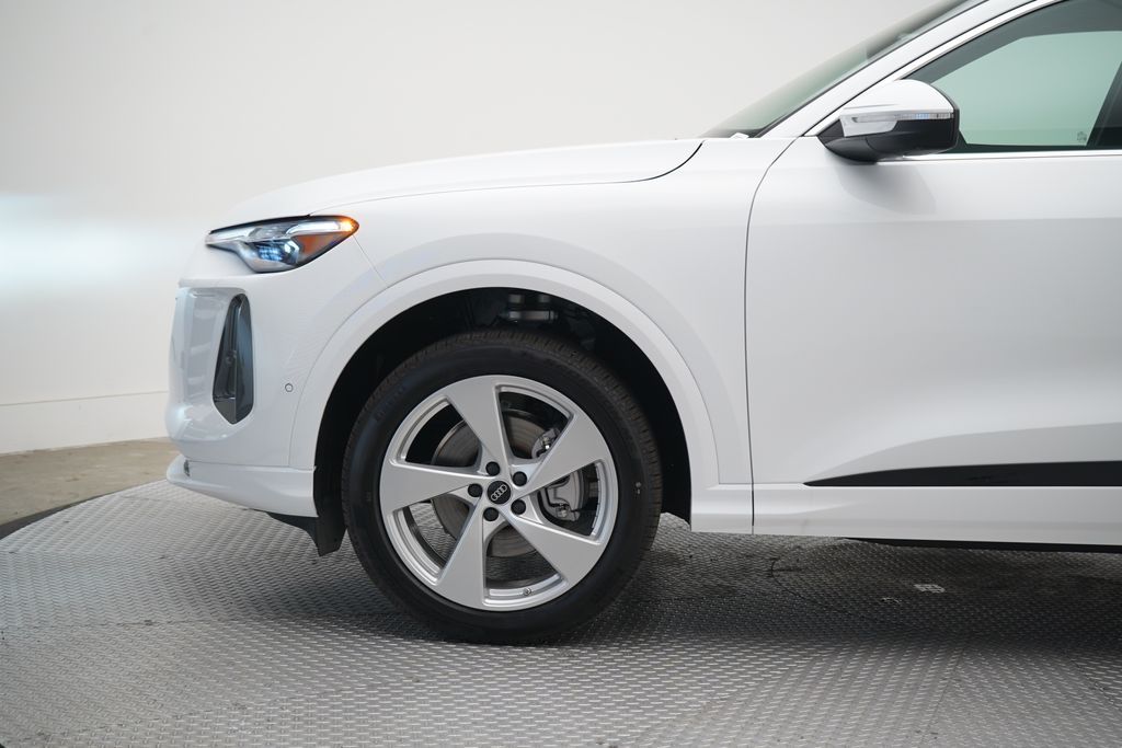 Thumbnail: 2026 Audi Q5 - 2