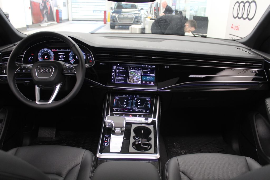 Thumbnail: 2026 Audi Q8 - 11