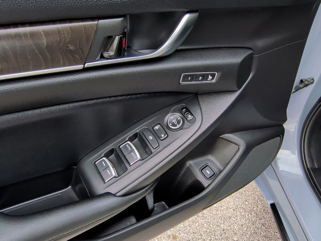 2022 Honda Accord Touring 2.0T - 10