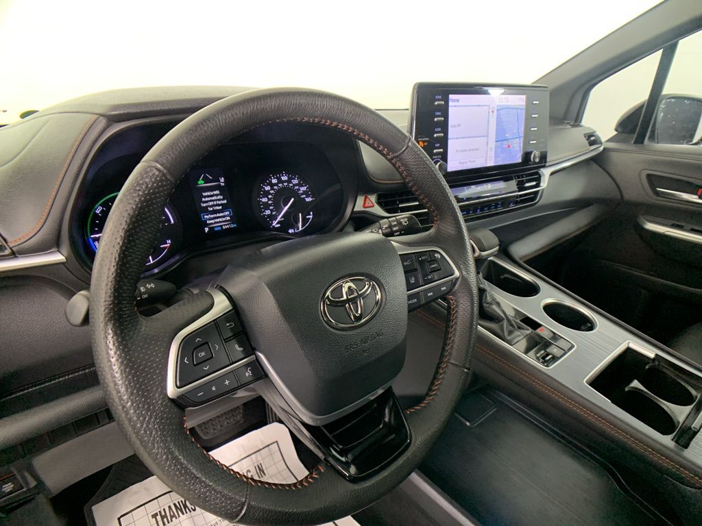 2021 Toyota Sienna XSE 29