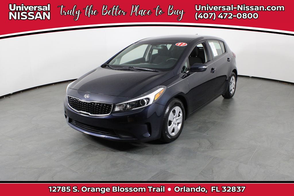 Gravity Blue 2017 Kia Forte5 LX Hatchback Front-Wheel Drive 6-Speed Automatic