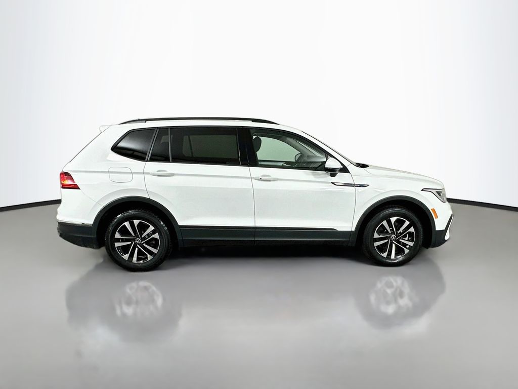 Thumbnail: 2024 Volkswagen Tiguan - 4