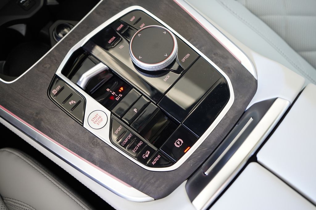 Thumbnail: 2026 BMW X5 - 19