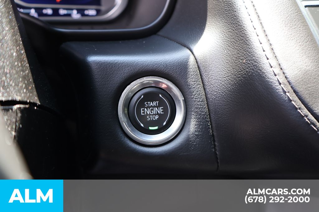Used 2023 Beige Chevrolet Z71 image 33