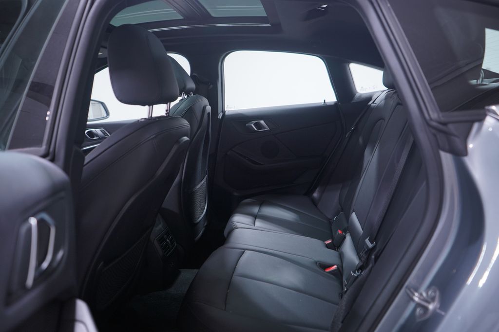 Thumbnail: 2023 BMW 2 Series - 9