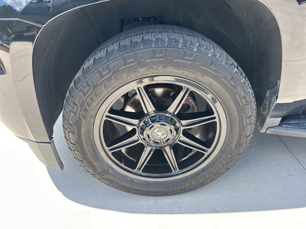 2018 Black Chevrolet Suburban LT RWD SUV