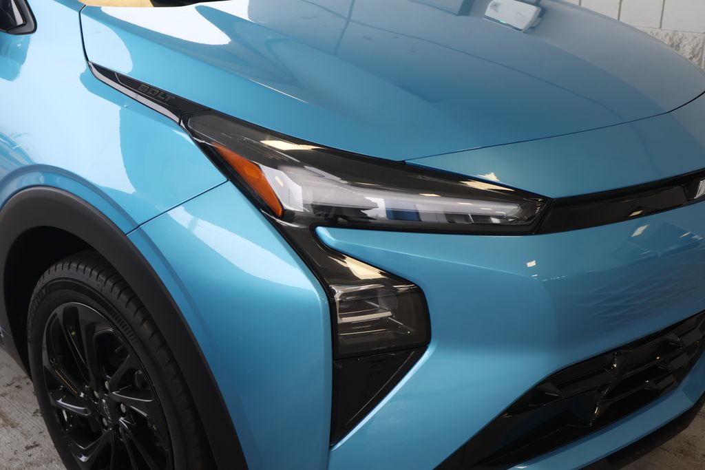 Thumbnail: 2027 Chevrolet Bolt EV - 3