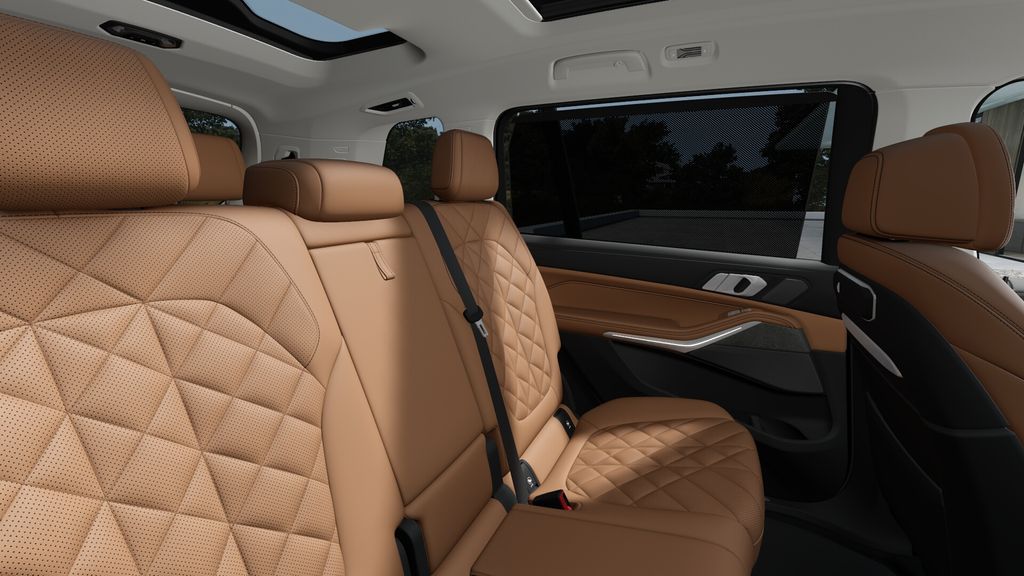 Thumbnail: 2026 BMW X7 - 12