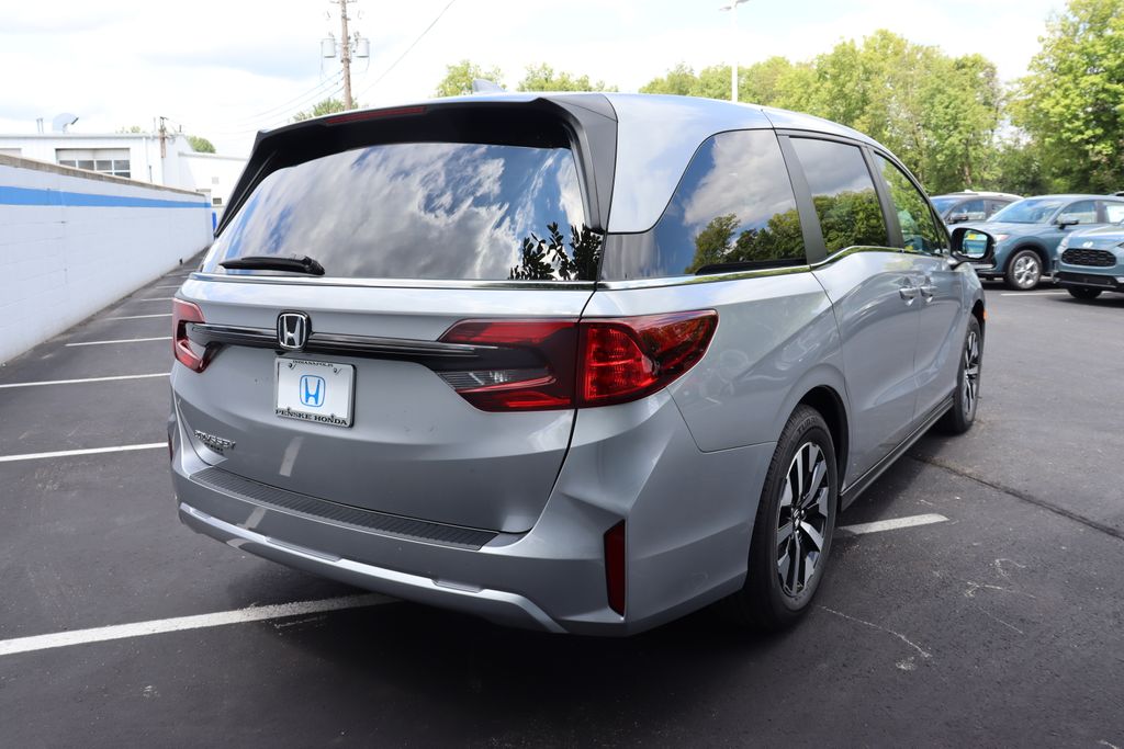 Thumbnail: 2026 Honda Odyssey - 5