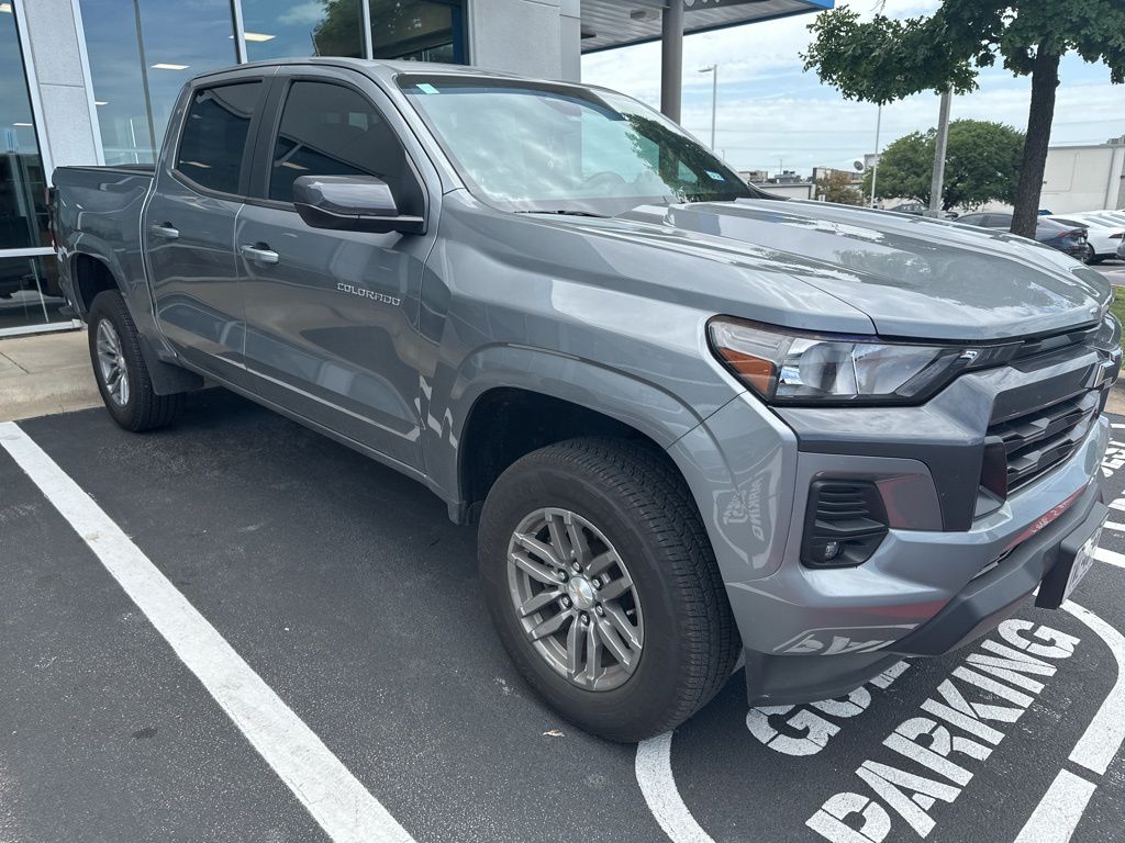 Thumbnail: 2023 Chevrolet Colorado - 4