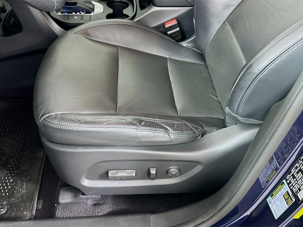 Thumbnail: 2017 Hyundai Santa Fe - 19