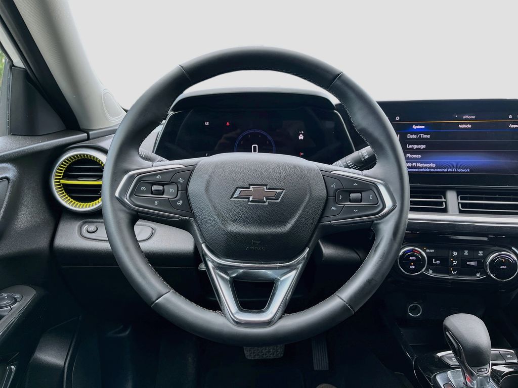 2025 Chevrolet Trax ACTIV - 10